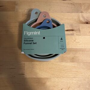 Figmint Collapsible Silicone Funnel Set- 3 piece- missing strainer piece